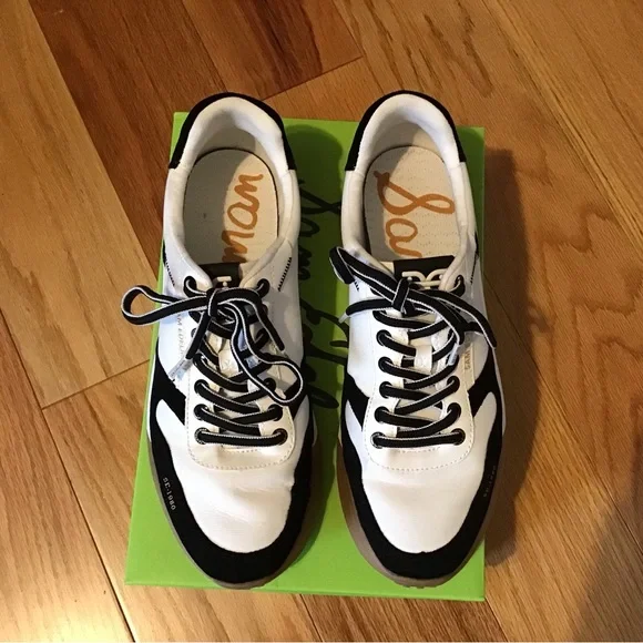 Sam Edelman Black and Cream Sneakers - Picture 2 of 5